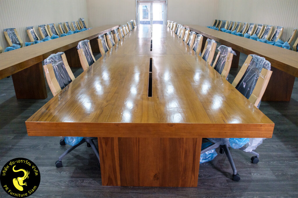 โต๊ะประชุมไม้สัก 65 ที่นั่ง พร้อมขาไม้ดีไซน์แข็งแรง
