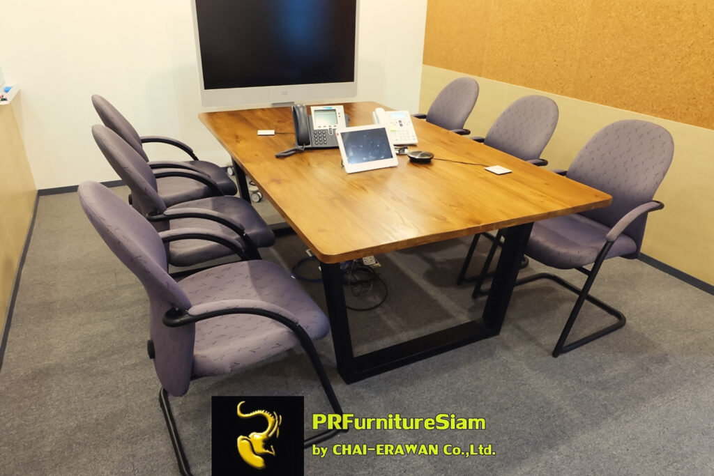 โต๊ะประชุมไม้จริงขาเหล็กกล่อง รองรับการใช้งานระดับองค์กร