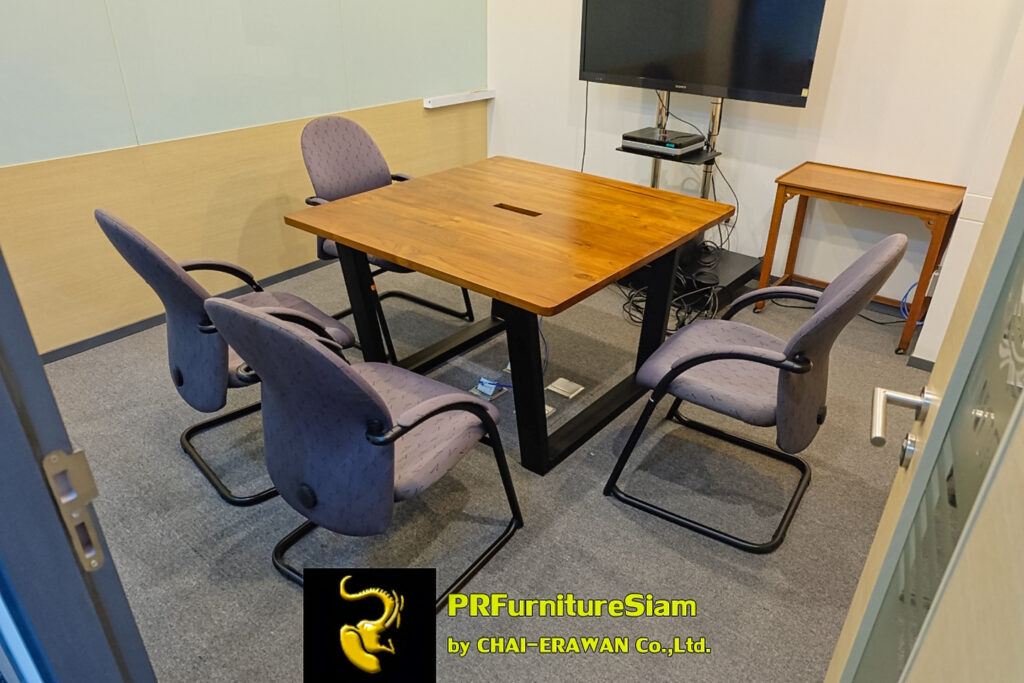 โต๊ะประชุมไม้สักขาเหล็กกล่อง ติดตั้งที่ UNOPS ประเทศไทย (Order ที่ 1)