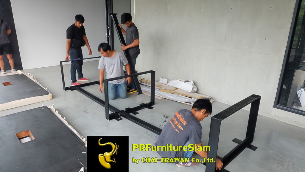 โต๊ะประชุมไม้แท้ ขาเหล็กกล่อง รองรับการใช้งานระดับองค์กร