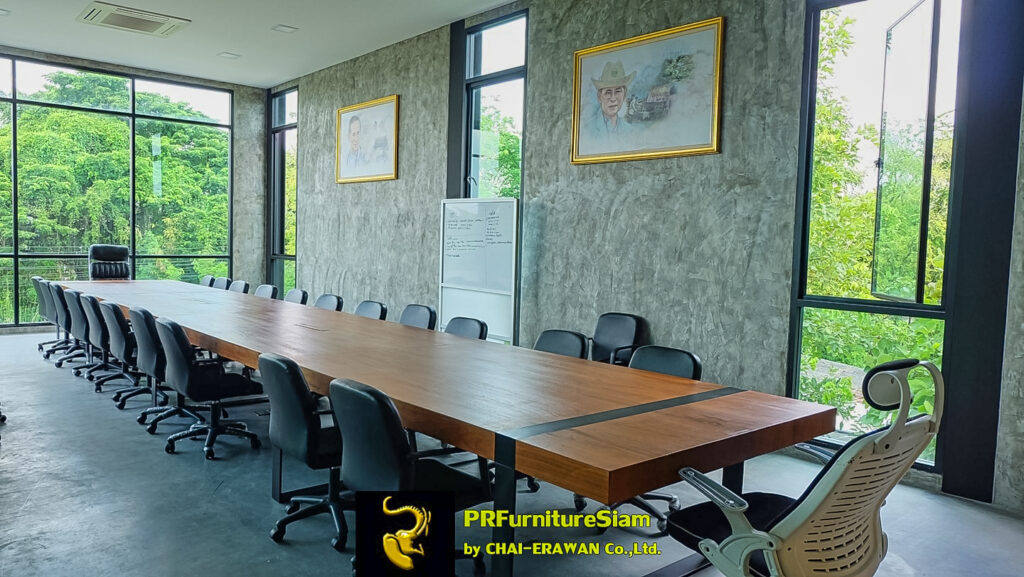 โต๊ะประชุมไม้สักขาเหล็กขนาดใหญ่ สั่งทำพิเศษ แข็งแรง ทนทาน รองรับการใช้งานระยะยาว