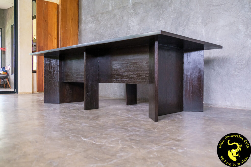 โต๊ะประชุมไม้สักขาไม้ สั่งทำตามแบบ รองรับปลั๊กไฟ