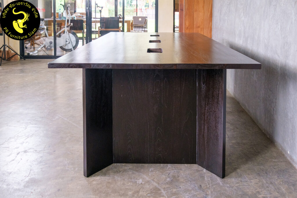 โต๊ะประชุมไม้สักขาไม้ สีโอ๊คเข้ม พร้อมชุดรางไฟ ติดตั้งที่ KYODEN (THAILAND)