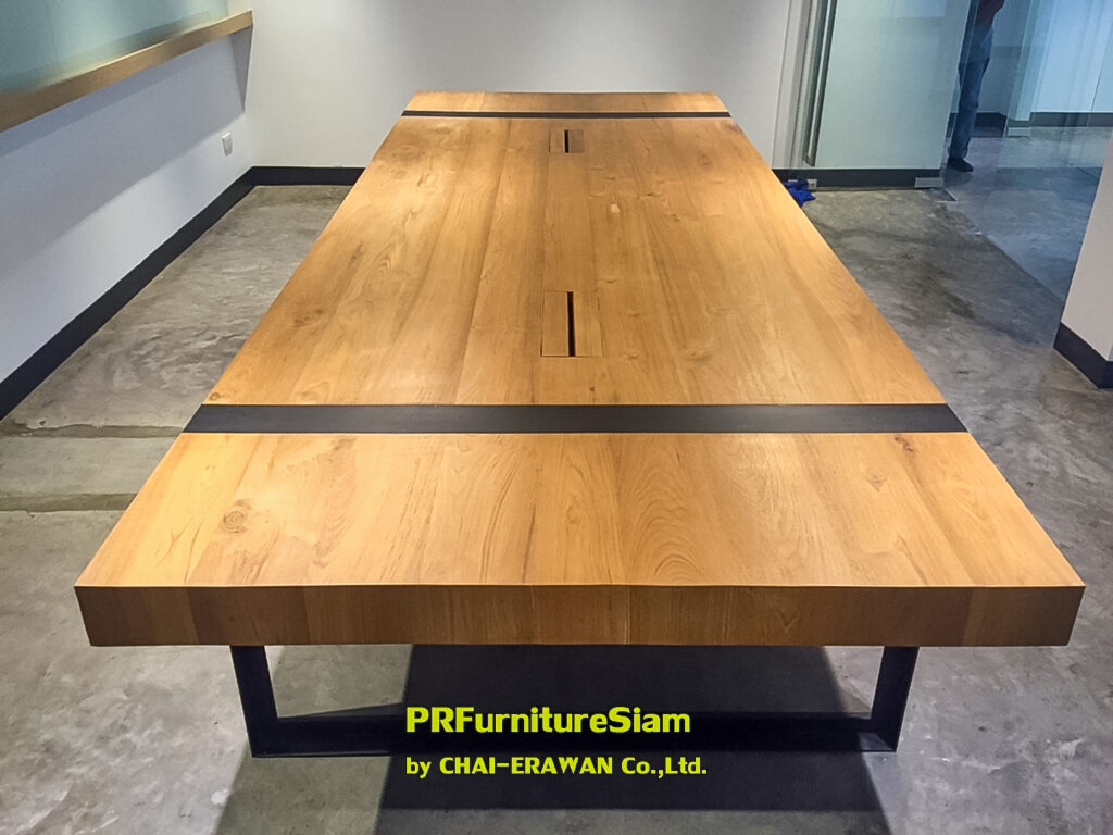โต๊ะประชุมไม้สักขาเหล็กกล่อง พร้อมโต๊ะกลมไม้สัก ดีไซน์พิเศษสำหรับองค์กร